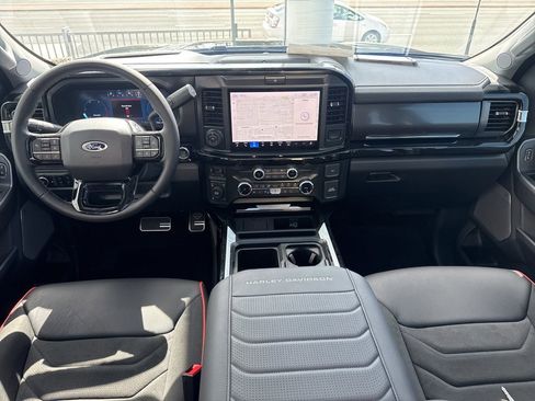Used 2025 Ford F250 Lariat w/ Lariat Ultimate Package AWD/4WD image 19