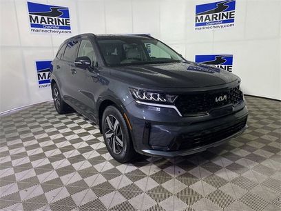 Used 2023 Kia Sorento S w/ Panoramic Sunroof Package