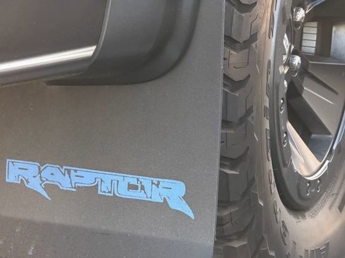 Used 2018 Ford F150 Raptor w/ Equipment Group 802A Luxury image 19