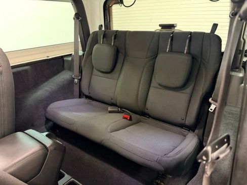 Used 2021 Jeep Wrangler Sport AWD/4WD image 24