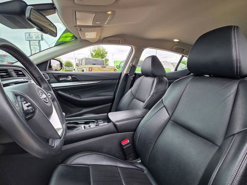 Used 2023 Nissan Maxima SV w/ Floor Mat Group image 22