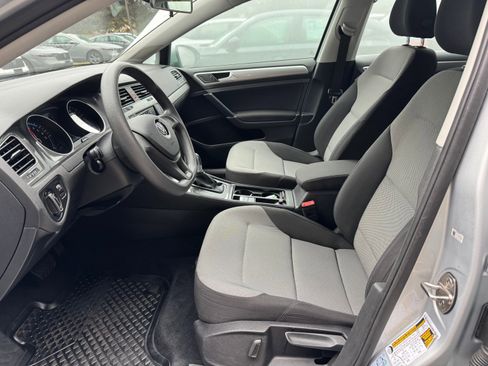 Used 2016 Volkswagen e-Golf SE w/ DC Fast Charging Package image 19