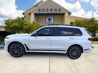 Used 2025 BMW X7 M60i AWD/4WD video 2