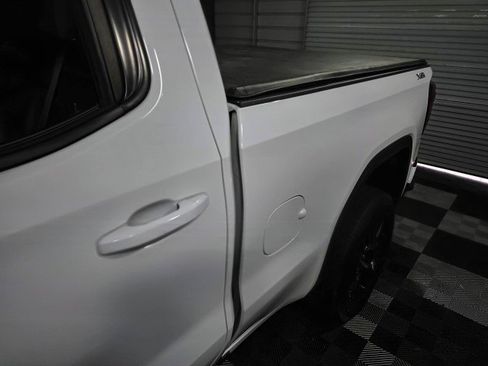 Used 2022 GMC Sierra 1500 Elevation image 13