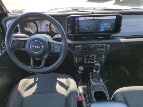 Used 2024 Jeep Wrangler Unlimited Sport AWD/4WD image 28