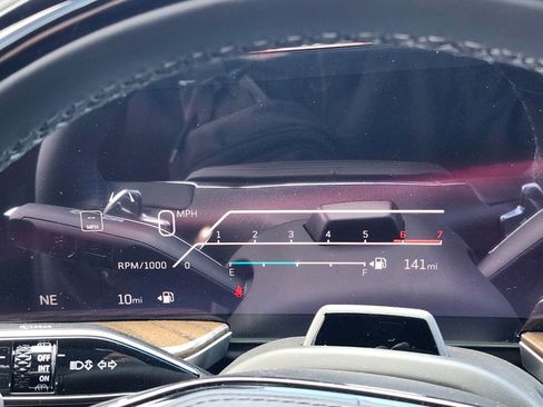 New 2026 Cadillac Escalade Platinum Sport w/ LPO, ONYX Package AWD/4WD image 33