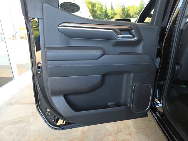 Used 2024 Chevrolet Silverado 1500 LT AWD/4WD image 45
