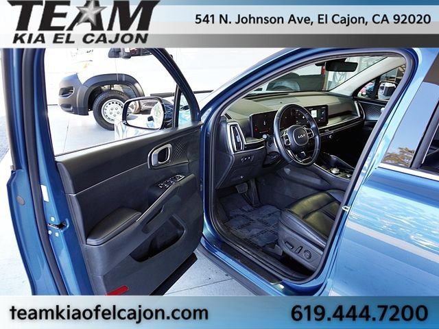 Certified 2025 Kia Sorento EX FWD image 43
