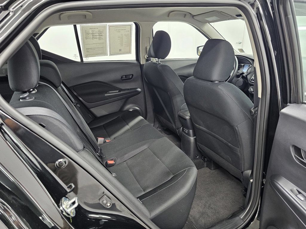 Used 2025 Nissan Kicks Play S FWD image 21