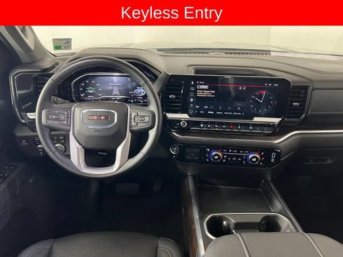 Used 2025 GMC Sierra 2500 SLT AWD/4WD image 14