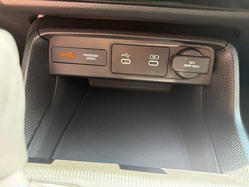 Certified 2025 Honda Civic Sport image 31