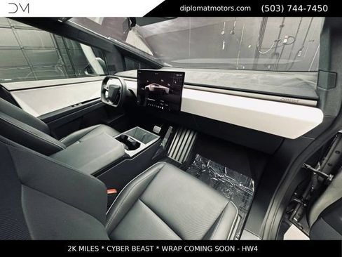 Used 2024 Tesla Cybertruck Cyberbeast AWD/4WD image 18