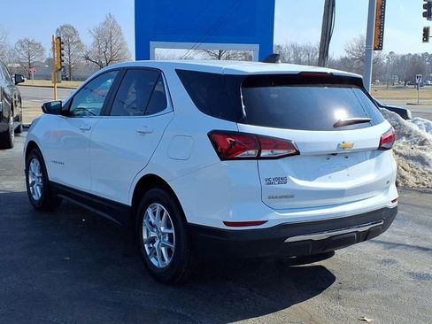 Used 2022 Chevrolet Equinox LT image 3