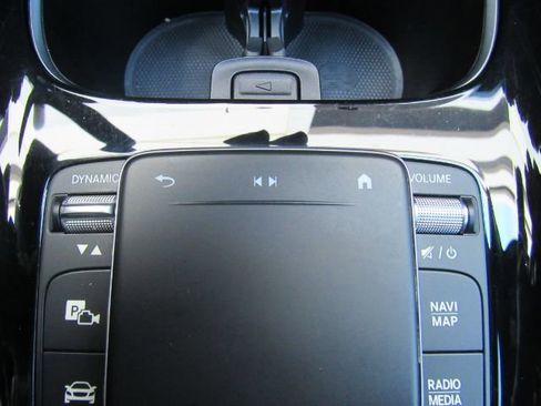 Used 2022 Mercedes-Benz EQB 300 4MATIC w/ Exclusive Package image 49