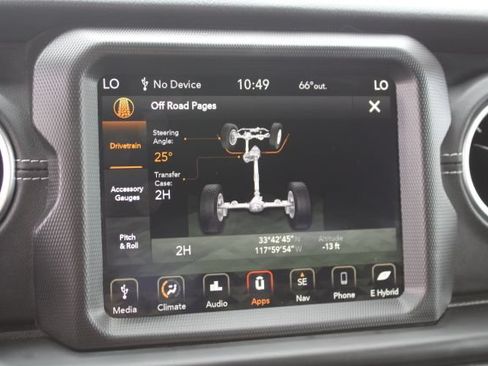 Used 2022 Jeep Wrangler Unlimited Sahara w/ Cold Weather Group AWD/4WD image 28