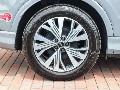 Certified 2023 Audi Q4 e-tron Premium w/ Premium Plus RWD image 9