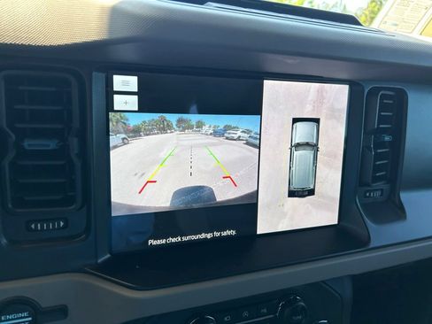 Used 2023 Ford Bronco Wildtrak AWD/4WD image 31