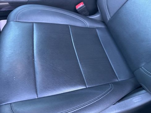 Used 2022 Chevrolet Silverado 1500 LTZ w/ Z71 Off-Road Package image 4