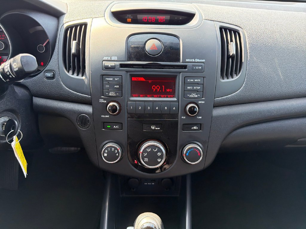 Used 2012 Kia Forte EX FWD image 16
