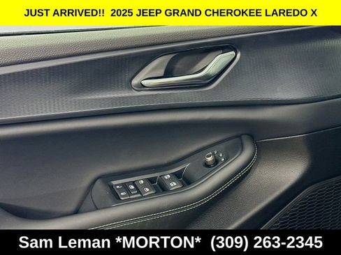 New 2025 Jeep Grand Cherokee Laredo X w/ Luxury Tech Group I image 17
