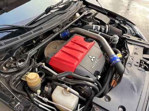 Used 2010 Mitsubishi Lancer Evolution GSR image 27