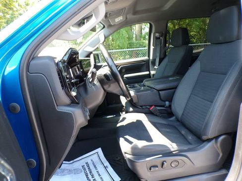 Used 2023 Chevrolet Silverado 1500 LT w/ Z71 Off-Road Package AWD/4WD image 13
