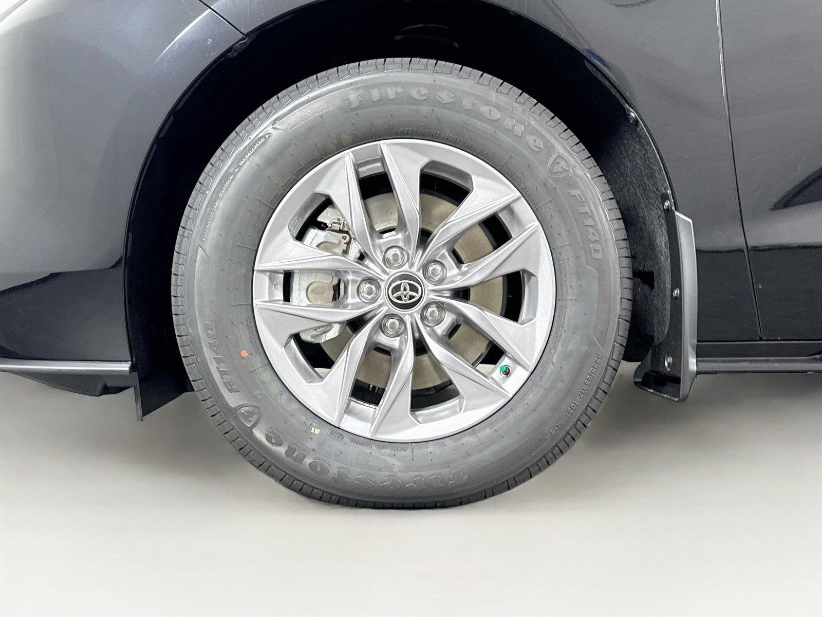 New 2026 Toyota Sienna XLE FWD image 43