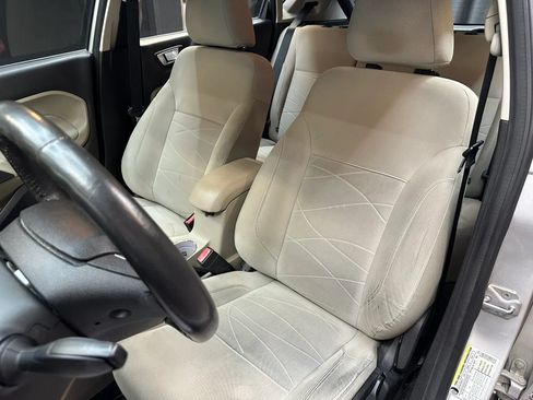 Used 2014 Ford Fiesta SE FWD image 16