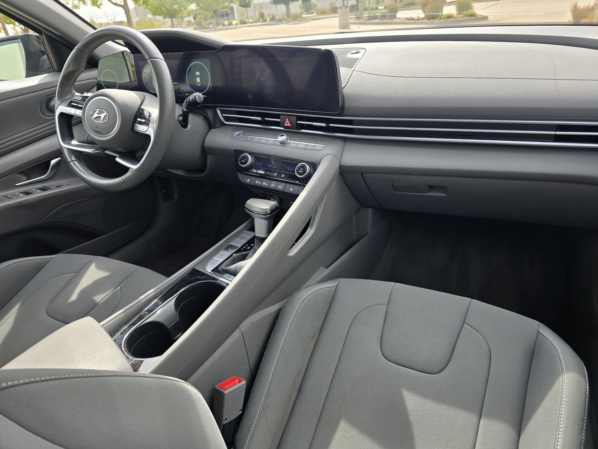 Used 2023 Hyundai Elantra SEL w/ Convenience Package FWD image 27