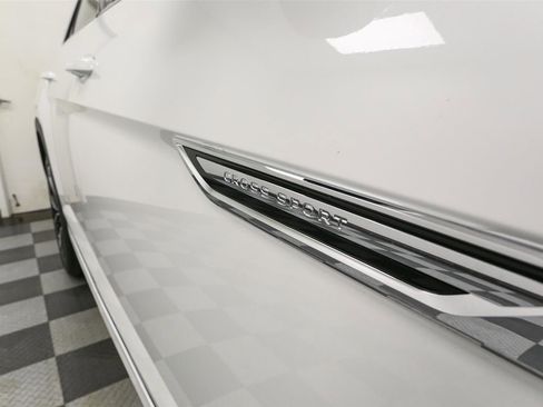 New 2026 Volkswagen Atlas Cross Sport SEL Premium R-Line image 8