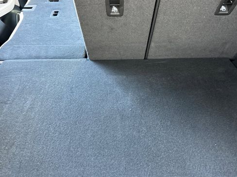 Certified 2024 Porsche Macan Turbo Electric image 16