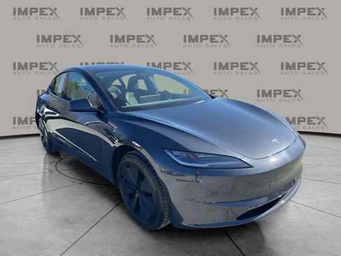 Used 2025 Tesla Model 3 Long Range image 7
