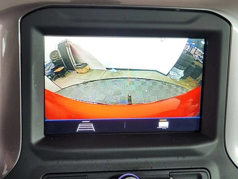 Used 2019 Chevrolet Silverado 1500 Custom w/ Custom Convenience Package AWD/4WD image 20