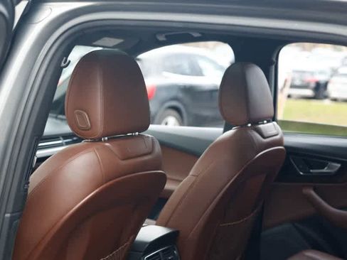 Used 2018 Audi Q7 3.0T Prestige w/ Prestige Package image 27