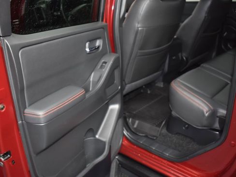 Used 2022 Nissan Frontier PRO-4X w/ Off-Road Protection Package image 12