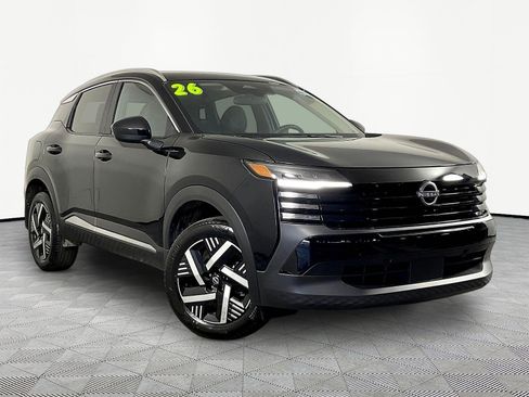 Used 2026 Nissan Kicks SV w/ SV Premium Package FWD image 3