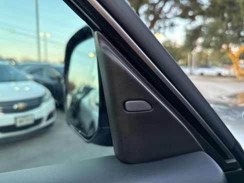 Used 2016 INFINITI QX80 Luxe w/ 22" Wheel Package image 27