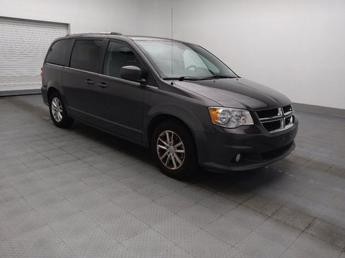 Used 2019 Dodge Grand Caravan SXT FWD image 11