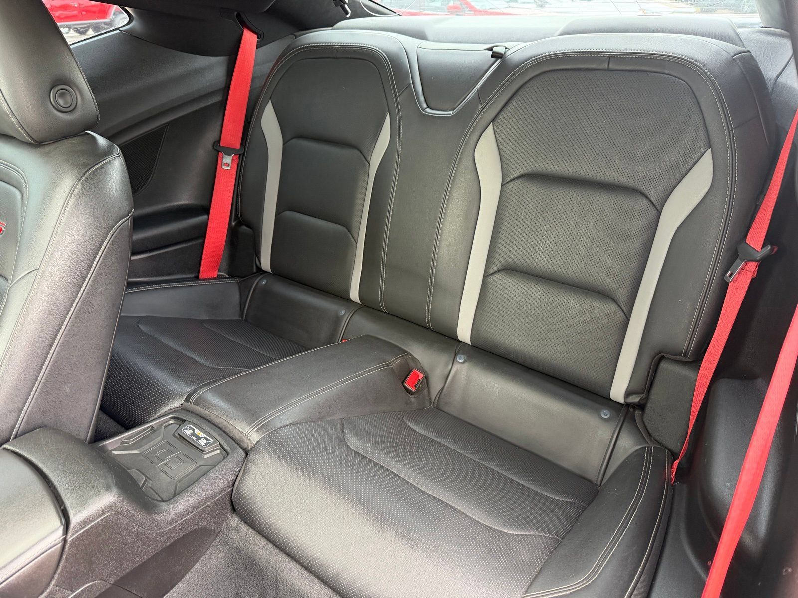 Used 2022 Chevrolet Camaro SS RWD image 22