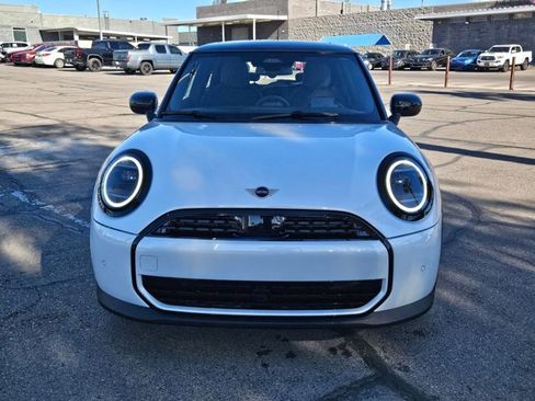 Used 2026 MINI Cooper 2-Door Hardtop image 8
