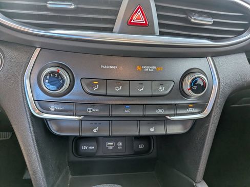 Used 2019 Hyundai Santa Fe SEL AWD/4WD image 17