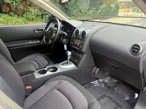 Used 2012 Nissan Rogue SV AWD/4WD image 13