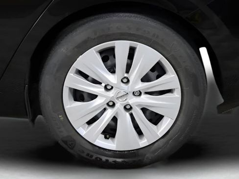 Used 2023 Nissan Sentra S FWD image 13