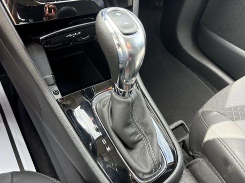 Used 2022 Buick Encore Preferred w/ Safety Package image 18