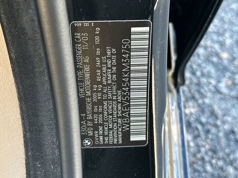 Used 2004 BMW 330i Sedan image 31