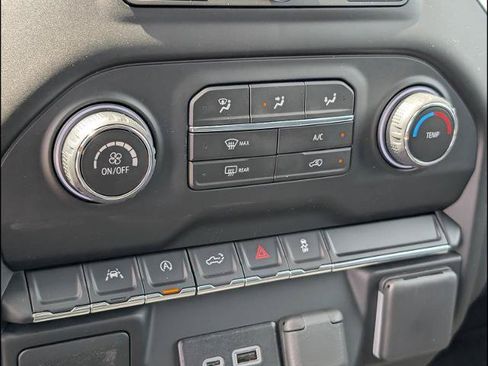 New 2026 Chevrolet Silverado 1500 Custom AWD/4WD image 15