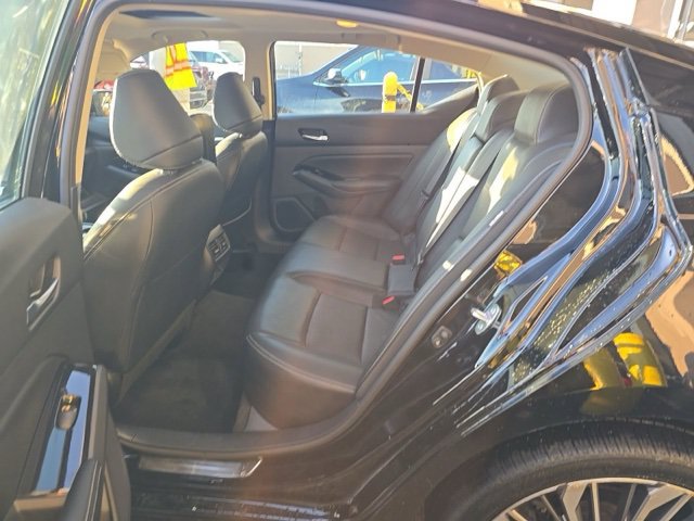 Used 2024 Nissan Altima 2.5 SL AWD/4WD image 14