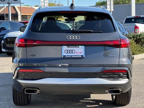 New 2025 Audi Q5 Prestige image 5