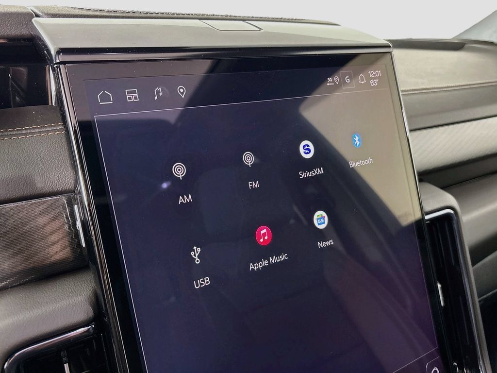 New 2026 GMC Yukon XL AT4 w/ AT4 Premium Package AWD/4WD image 15
