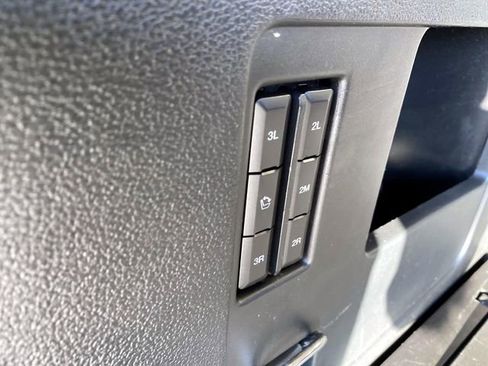 Used 2019 Ford Expedition Max Platinum image 8